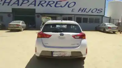 Veículo de Sucata toyota auris hybrid active do ano 2015 alimentado 2zr