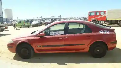 Scrapping Vehicle renault laguna ii (bg0) authentique of the year 2004 powered d/f9q c6