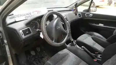 Здавання транспортного засобу peugeot 307 break / sw (s1) break xr року 2004 потужний d-rhy