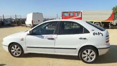 Veicolo di demolizione fiat brava (182) jtd 105 / 100 clima dell'anno 2000 alimentato 182b4000