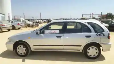 Sloopvoertuig nissan                                             almera (n15)                                                                                                                                                                                                                                               gx                                                                                                                                                                                                                                                         van het jaar 1999 aangedreven g-ga16