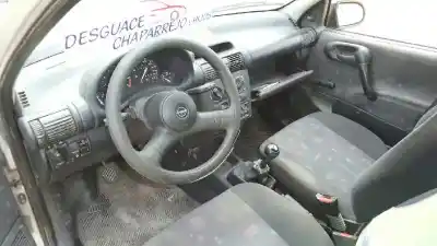 Veicolo di demolizione opel corsa b top (e) dell'anno 1997 alimentato x14sz