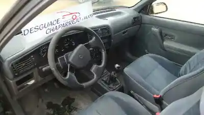 Veículo de Sucata renault   do ano 1995 alimentado f3p