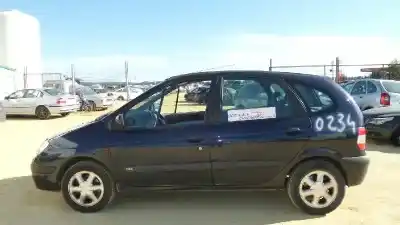 Scrapping Vehicle renault megane i scenic (ja0) 1.4 16v kaleido of the year 2001 powered k4j c7