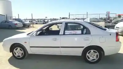 Sloopvoertuig kia shuma 1.5 comfort 5 berlina van het jaar 1998 aangedreven bf