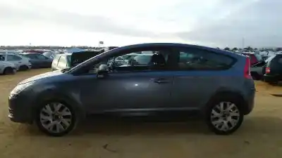 Veículo de Sucata citroen c4 coupe vtr do ano 2004 alimentado 