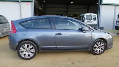 Veículo de Sucata citroen c4 coupe vtr do ano 2004 alimentado 