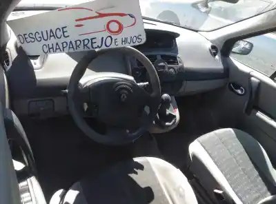 Scrapping Vehicle renault scenic ii pack authentique of the year 2005 powered k9k d7