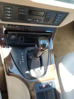 Sloopvoertuig bmw x5 (e53) 3.0d van het jaar 2005 aangedreven 306d02