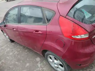 Sloopvoertuig ford fiesta (cb1) ambiente van het jaar 2010 aangedreven f6jb