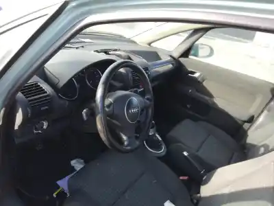 Veículo de Sucata audi a2 (8z) 1.4 do ano 2002 alimentado aua