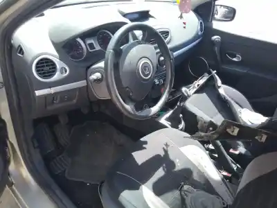 Veículo de Sucata renault clio iii authentique do ano 2006 alimentado d4f d7