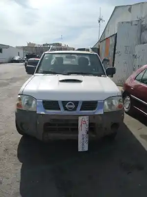 Vehículo de desguace nissan                                             pick-up (d22)                                                                                                                                                                                                                                              td doble cabina rally raid 4x4                                                                                                                                                                                                                             del año 2004 con motor yd25ddti