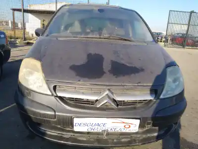 Veículo de Sucata CITROEN C8 3.0 V6 Exclusive Automático do ano 2003 alimentado XFW