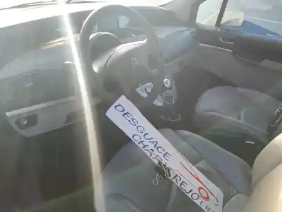 Veículo de Sucata citroen c8 3.0 v6 exclusive automático do ano 2003 alimentado xfw