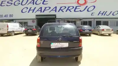 Veicolo di demolizione opel corsa b eco dell'anno 2000 alimentato x17d