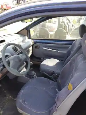 Veicolo di demolizione renault   dell'anno 1997 alimentato d7f