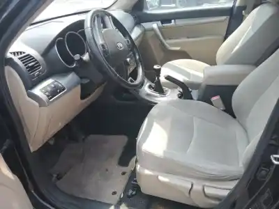 Scrapping Vehicle kia sorento active 4wd of the year 2010 powered d4hb