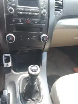 Scrapping Vehicle kia sorento active 4wd of the year 2010 powered d4hb