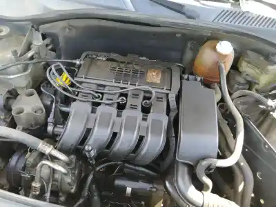 Scrapping Vehicle renault   of the year 2001 powered d4f b7