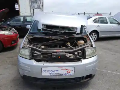 Veículo de Sucata AUDI A2 (8Z) 1.4 do ano 2002 alimentado AUA