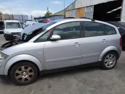 Veículo de Sucata audi a2 (8z) 1.4 do ano 2002 alimentado aua