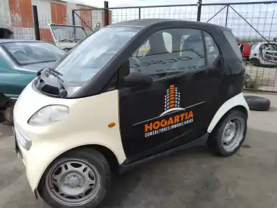 Veículo de Sucata smart coupe pure do ano 2001 alimentado 