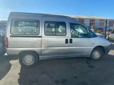 Sloopvoertuig citroen jumpy 1.9 td sx caja cerrada acristalada van het jaar 2000 aangedreven dhx