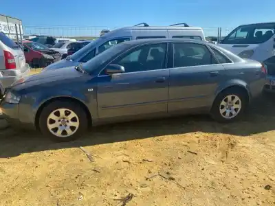 Veicolo di demolizione audi a4 berlina (8e) 2.0 dell'anno 2003 alimentato alt