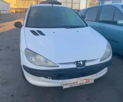 Veicolo di demolizione peugeot                                            206 berlina                                                                                                                                                                                                                                                e-music                                                                                                                                                                                                                                                    dell'anno 1999 alimentato kfx