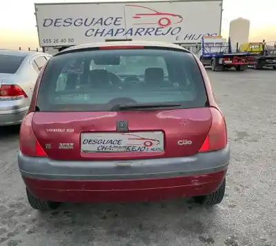 Scrapping Vehicle renault   of the year 2000 powered d7f d7