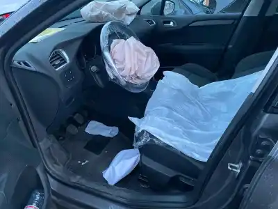 Veicolo di demolizione citroen c4 lim. collection dell'anno 2017 alimentato hn02