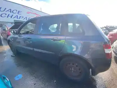 Veículo de Sucata fiat stilo multi wagon (192) 1.6 16v do ano 2002 alimentado 182b6000