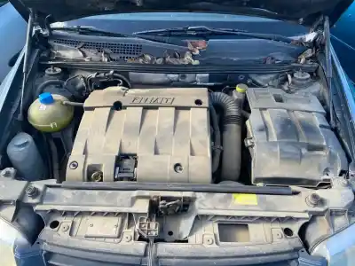 Veículo de Sucata fiat stilo multi wagon (192) 1.6 16v do ano 2002 alimentado 182b6000