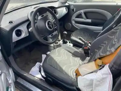 Scrapping Vehicle bmw mini (r50,r53) one of the year 2002 powered w10b16a