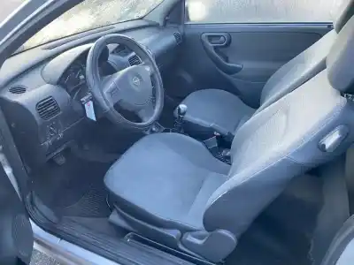 Здавання транспортного засобу opel corsa c club року 2002 потужний z12xe