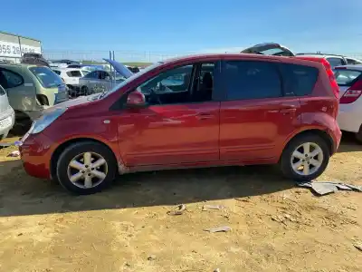 Véhicule à la ferraille nissan note (e11e) acenta de l'année 2008 alimenté k9k