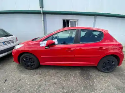 Veículo de Sucata peugeot 207 confort do ano 2009 alimentado kft