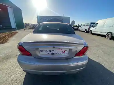 Здавання транспортного засобу jaguar x-type 3.0 v6 classic року 2002 потужний 