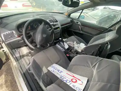 Veículo de Sucata peugeot 407 st confort do ano 2006 alimentado rhr