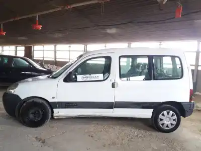 Veículo de Sucata citroen berlingo 1.9 d x familiar do ano 2005 alimentado 