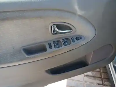 Здавання транспортного засобу volvo s40 berlina 1.6 cat року 2003 потужний b4164s2
