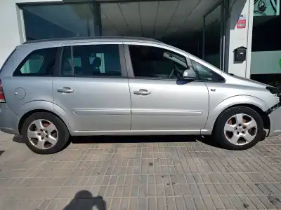 Veículo de Sucata opel zafira b cosmo do ano 2007 alimentado z19dt