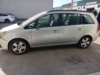 Veículo de Sucata opel zafira b cosmo do ano 2007 alimentado z19dt