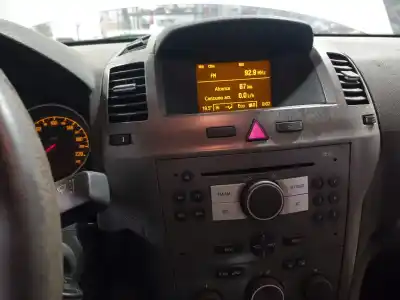 Veículo de Sucata opel zafira b cosmo do ano 2007 alimentado z19dt