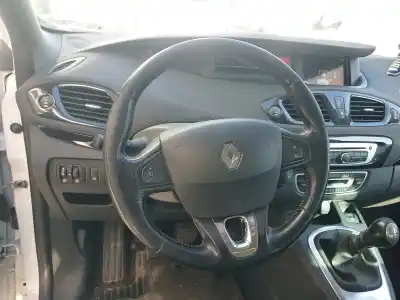 Здавання транспортного засобу renault scenic iii xmod bose року 2016 потужний h5f 404, h5f 408