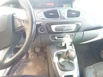 Здавання транспортного засобу renault scenic iii xmod bose року 2016 потужний h5f 404, h5f 408