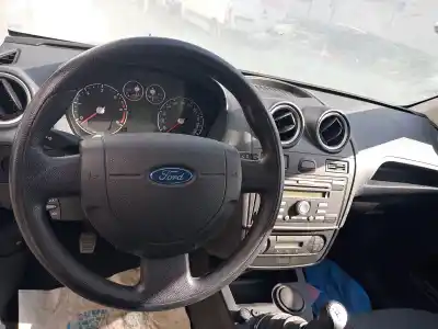 Veicolo di demolizione ford fiesta (cbk) ambiente dell'anno 2007 alimentato 