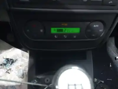 Veicolo di demolizione ford fiesta (cbk) ambiente dell'anno 2007 alimentato 