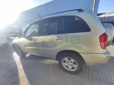 Здавання транспортного засобу toyota rav 4 (a2) 2.0 luna 4x4 (2003->) року 2000 потужний 1azfe